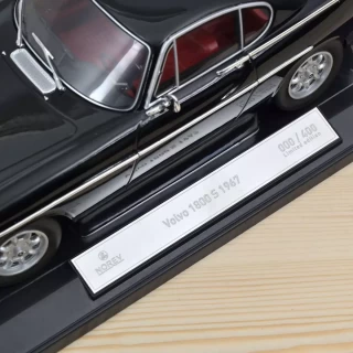 Volvo 1800 S 1967 Schwarz 1:18 - Limitierte Auflage 400 St Norev 1:18 Metallmodell